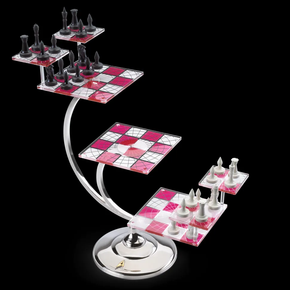 Noble Collection - Star Trek: Tri-Dimensional Chess Set